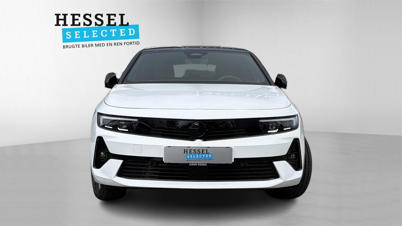 Hvid Opel Astra-e fra 2024