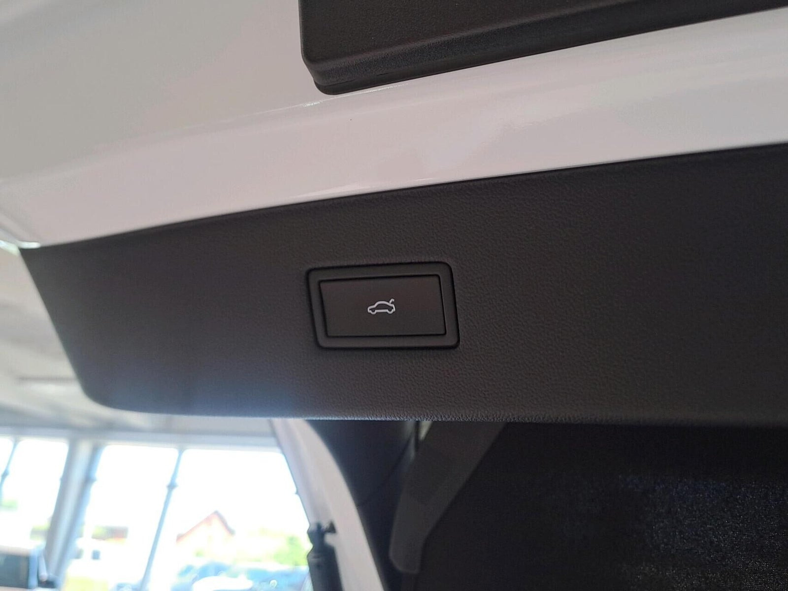 Hvid Ford Capri fra 2025