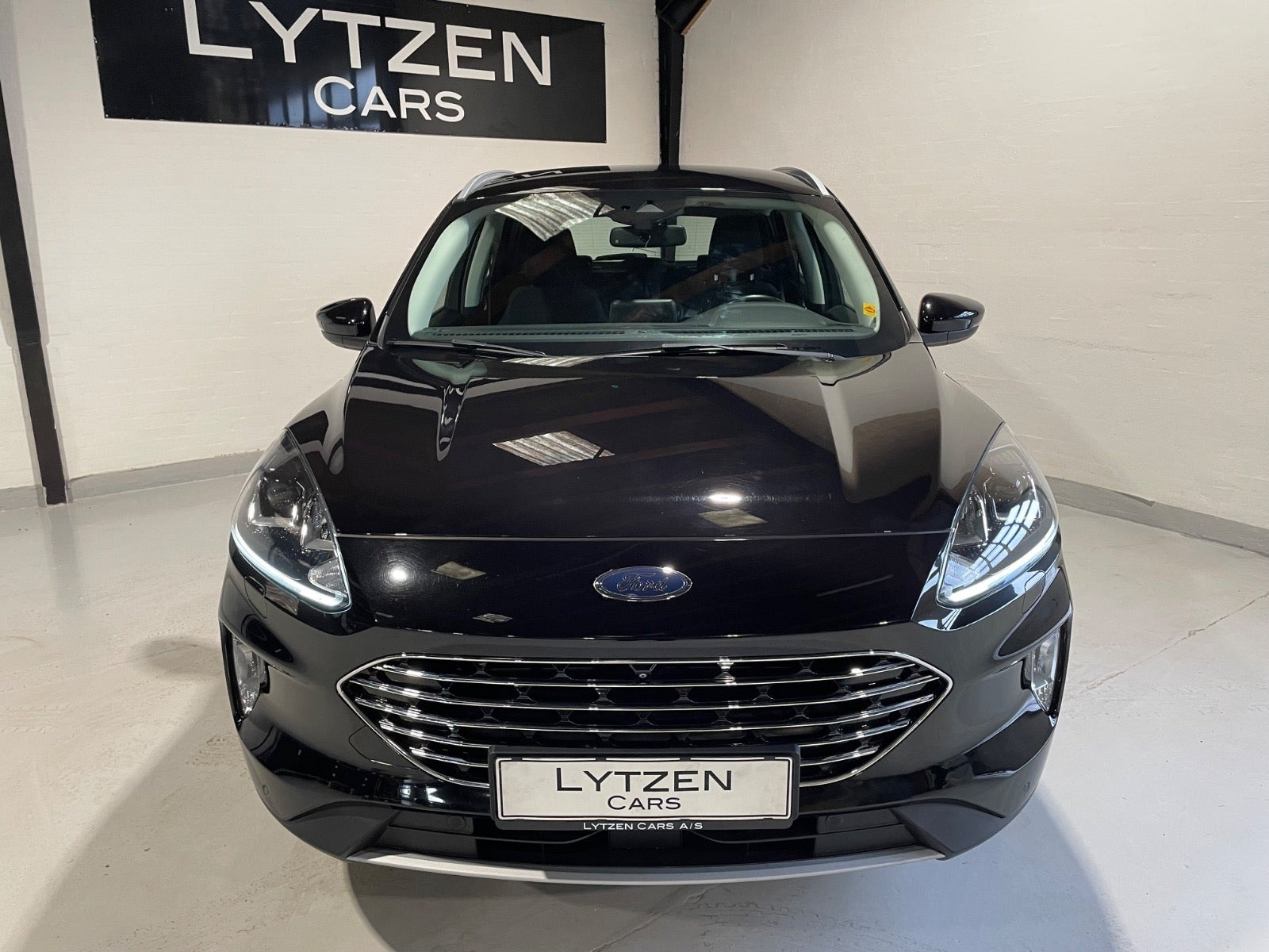Sort Ford Kuga fra 2021