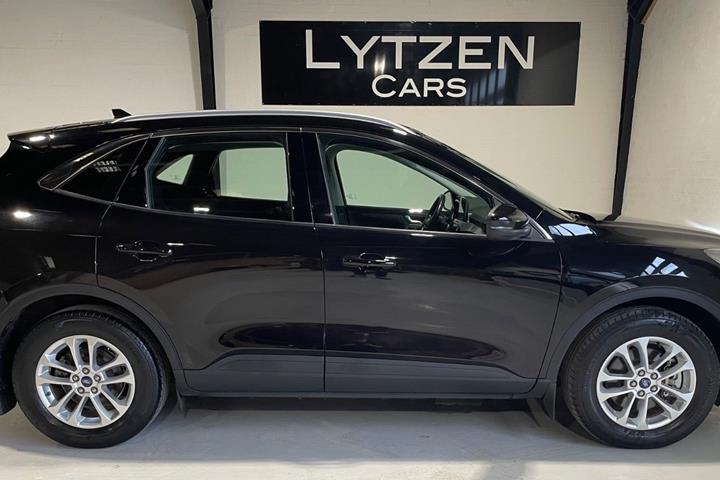 Sort Ford Kuga fra 2021
