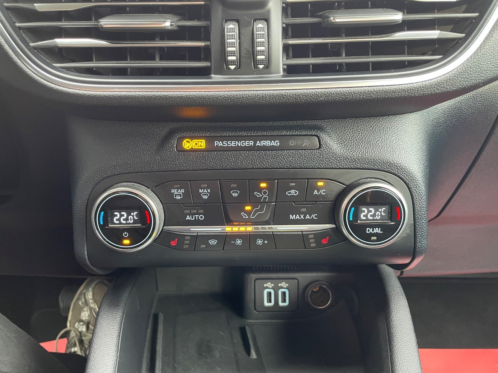 Sort Ford Kuga fra 2021