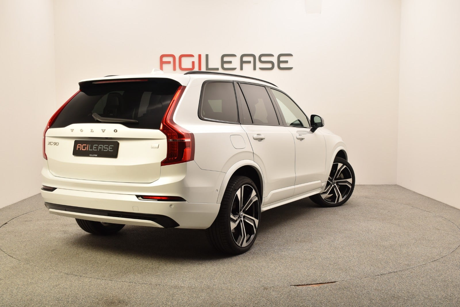 Hvid Volvo XC90 fra 2022