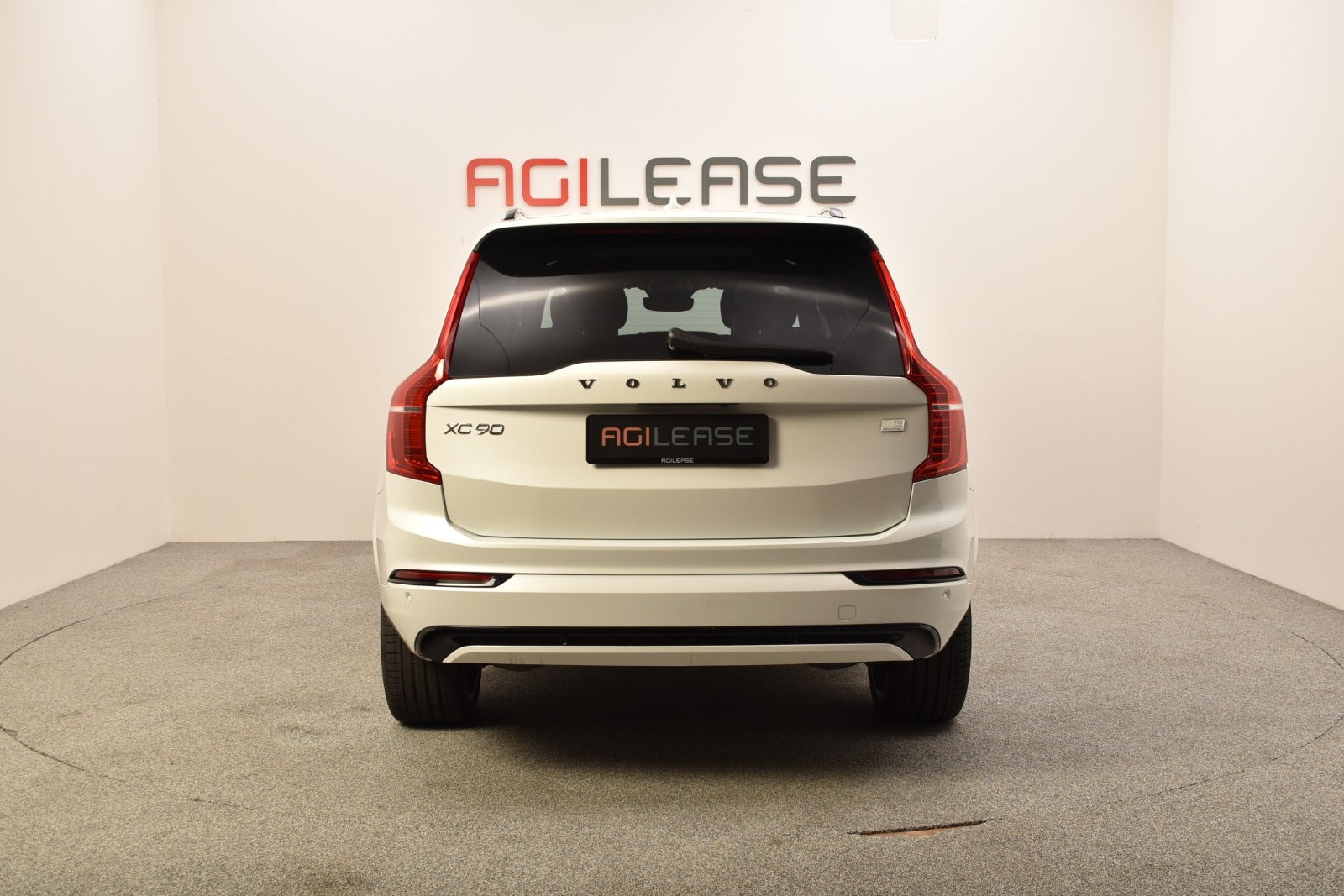 Hvid Volvo XC90 fra 2022