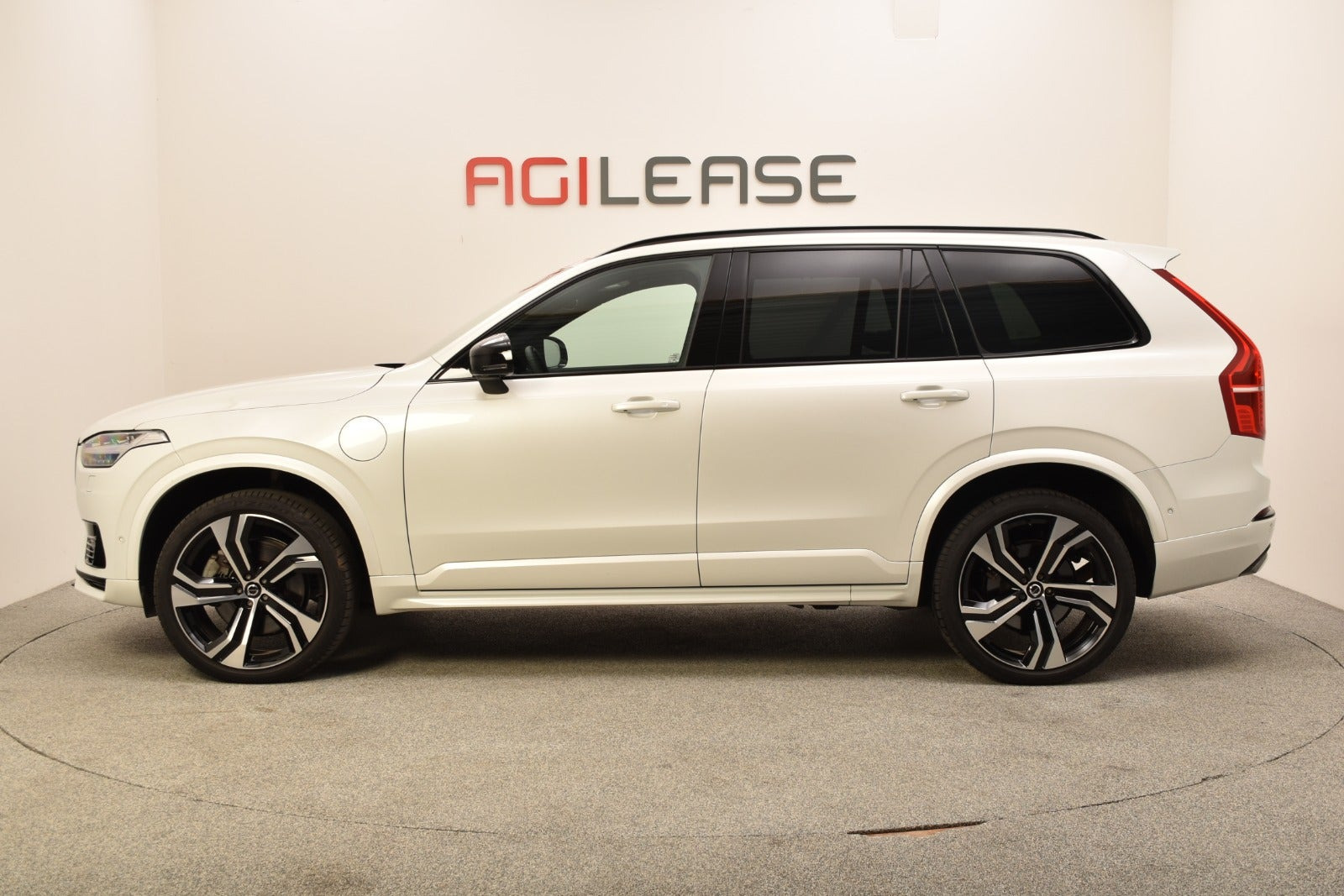 Hvid Volvo XC90 fra 2022