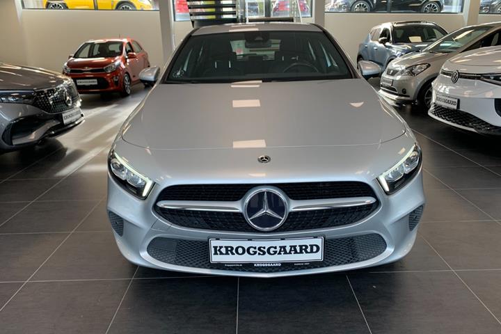 Sølv Mercedes A250 e fra 2020
