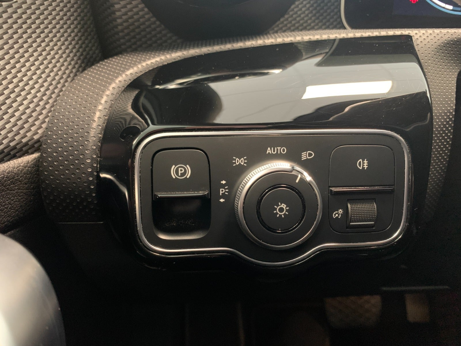 Sølv Mercedes A250 e fra 2020