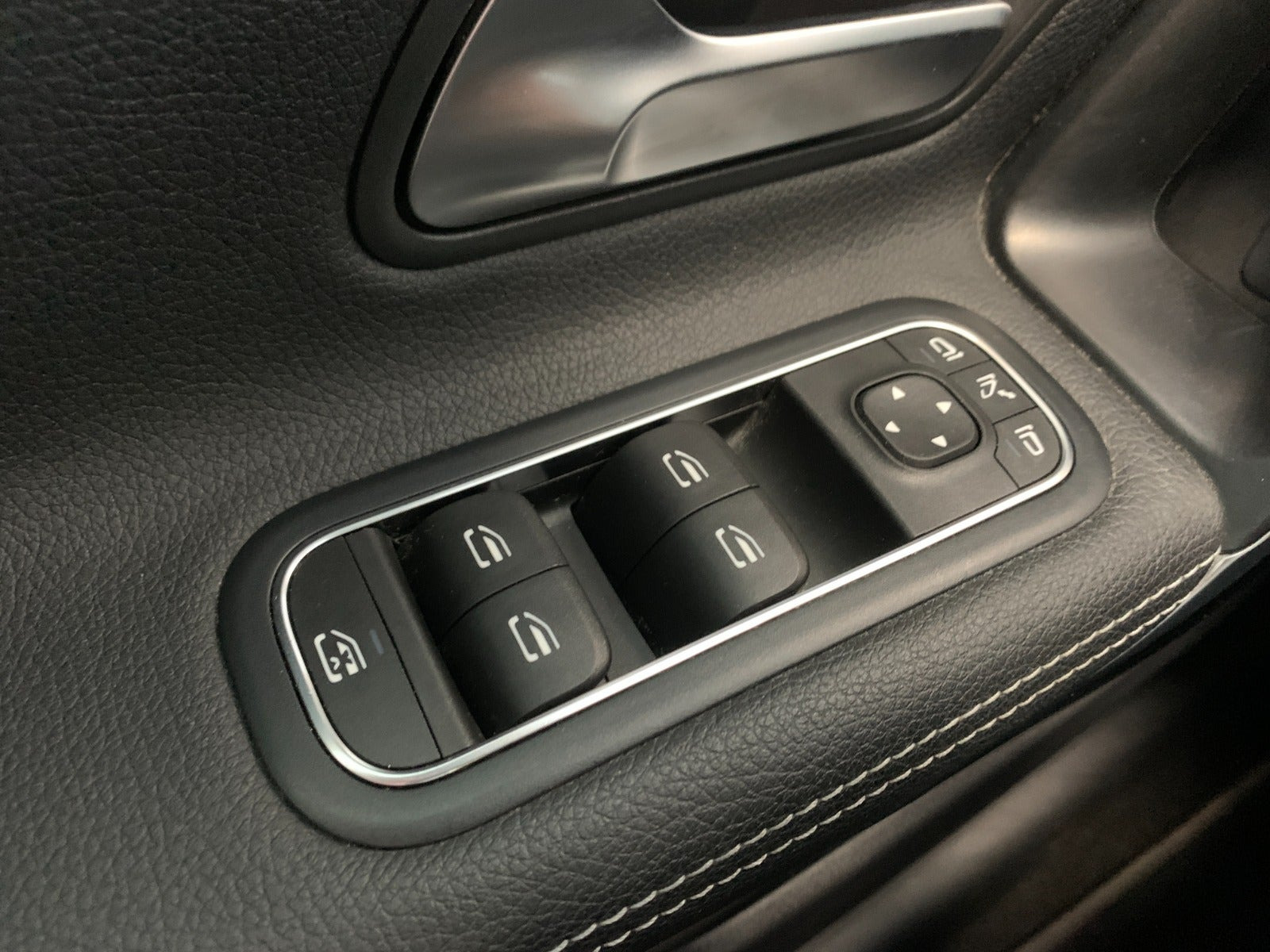 Sølv Mercedes A250 e fra 2020