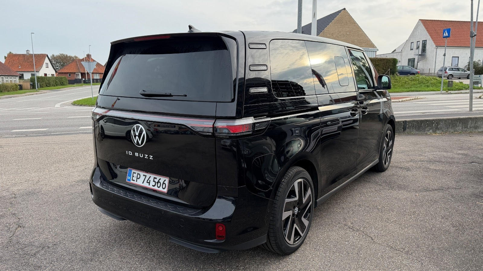 Sort VW ID.Buzz fra 2026