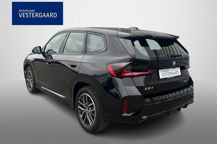 Sort BMW iX1 fra 2024
