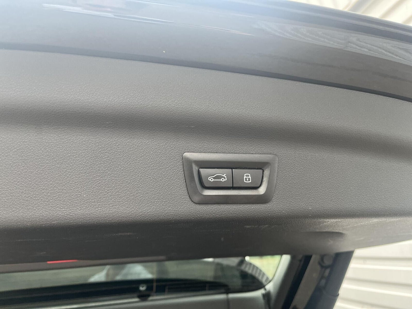 Sort BMW iX1 fra 2024