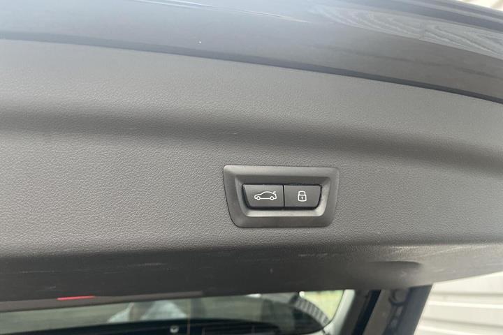 Sort BMW iX1 fra 2024
