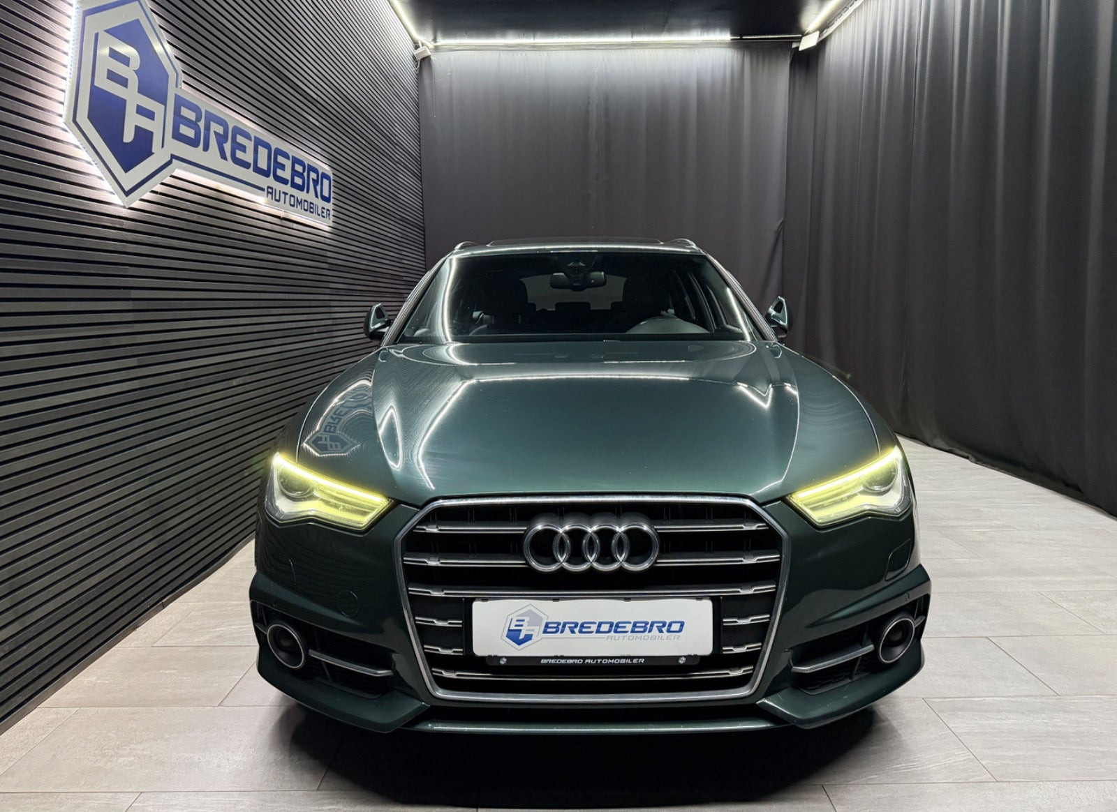 Grøn Audi A6 fra 2018