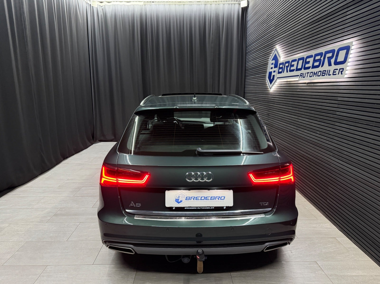 Grøn Audi A6 fra 2018