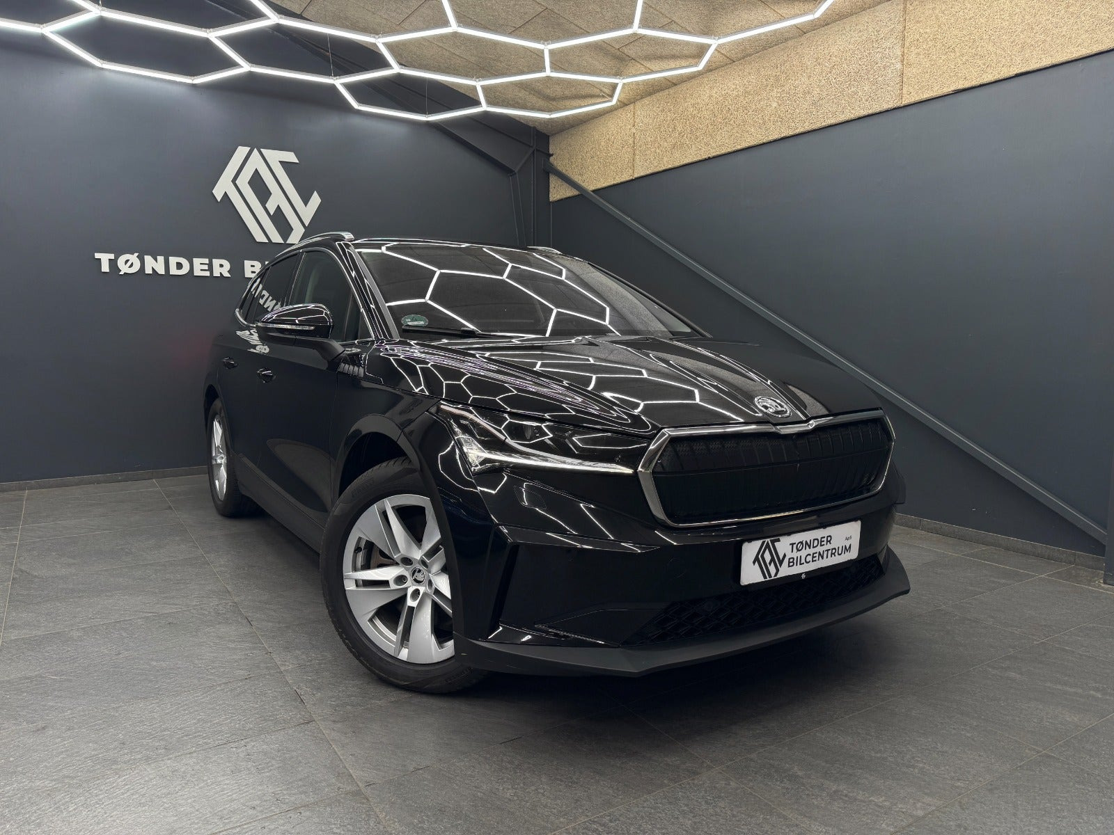 Sort Skoda Enyaq fra 2022
