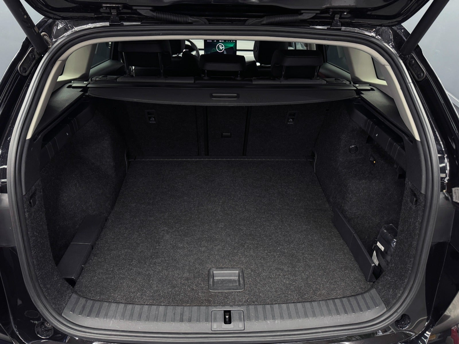 Sort Skoda Enyaq fra 2022