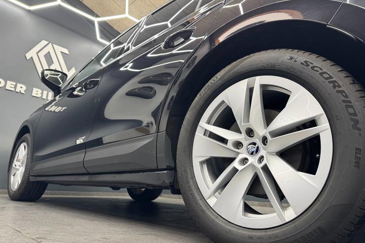 Sort Skoda Enyaq fra 2022