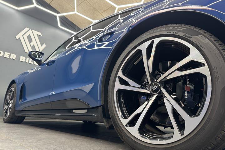 Blå Audi RS e-tron GT fra 2023