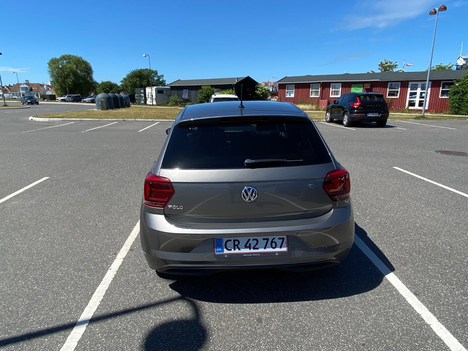 Sølv VW Polo fra 2019