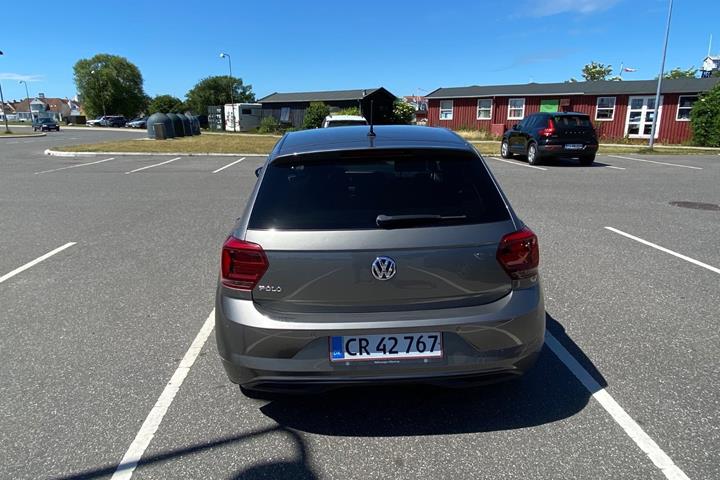 Sølv VW Polo fra 2019