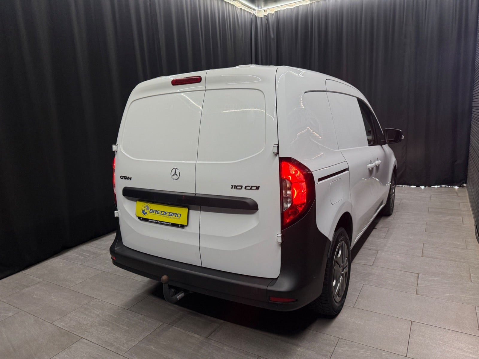 Hvid Mercedes Citan 110 fra 2021