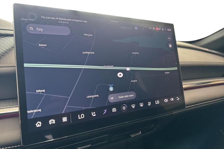 Hvid Mazda 6e fra 2025