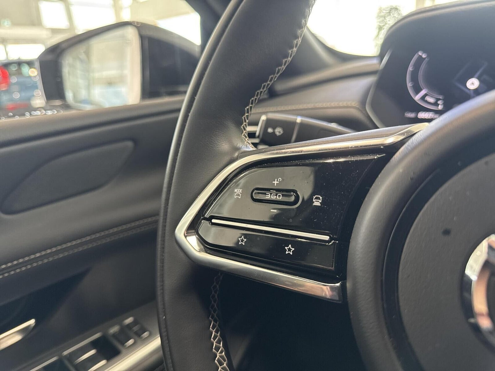 Hvid Mazda 6e fra 2025