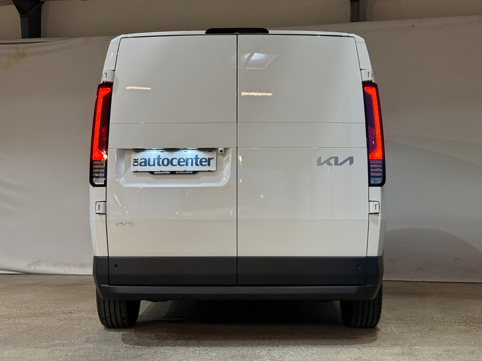 Hvid Kia PV5 fra 2026