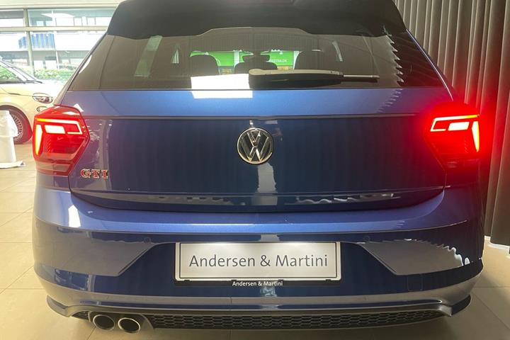 Blå VW Polo fra 2020