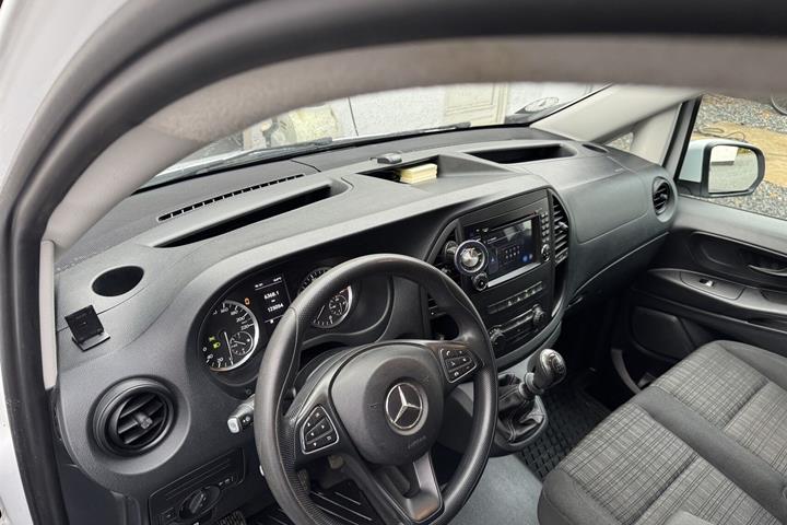 Hvid Mercedes Vito fra 2018