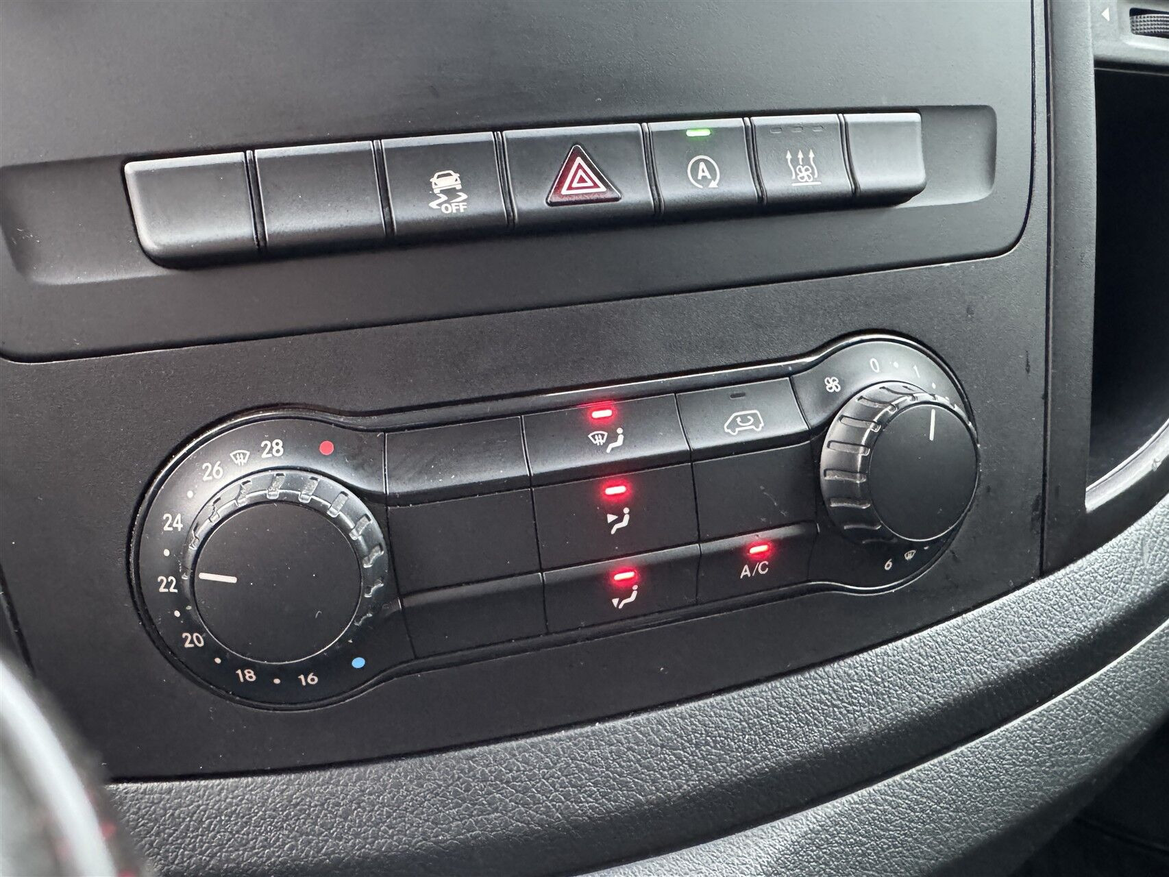 Hvid Mercedes Vito fra 2018