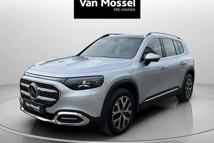 Sølv Mercedes GLB250+ fra 2026