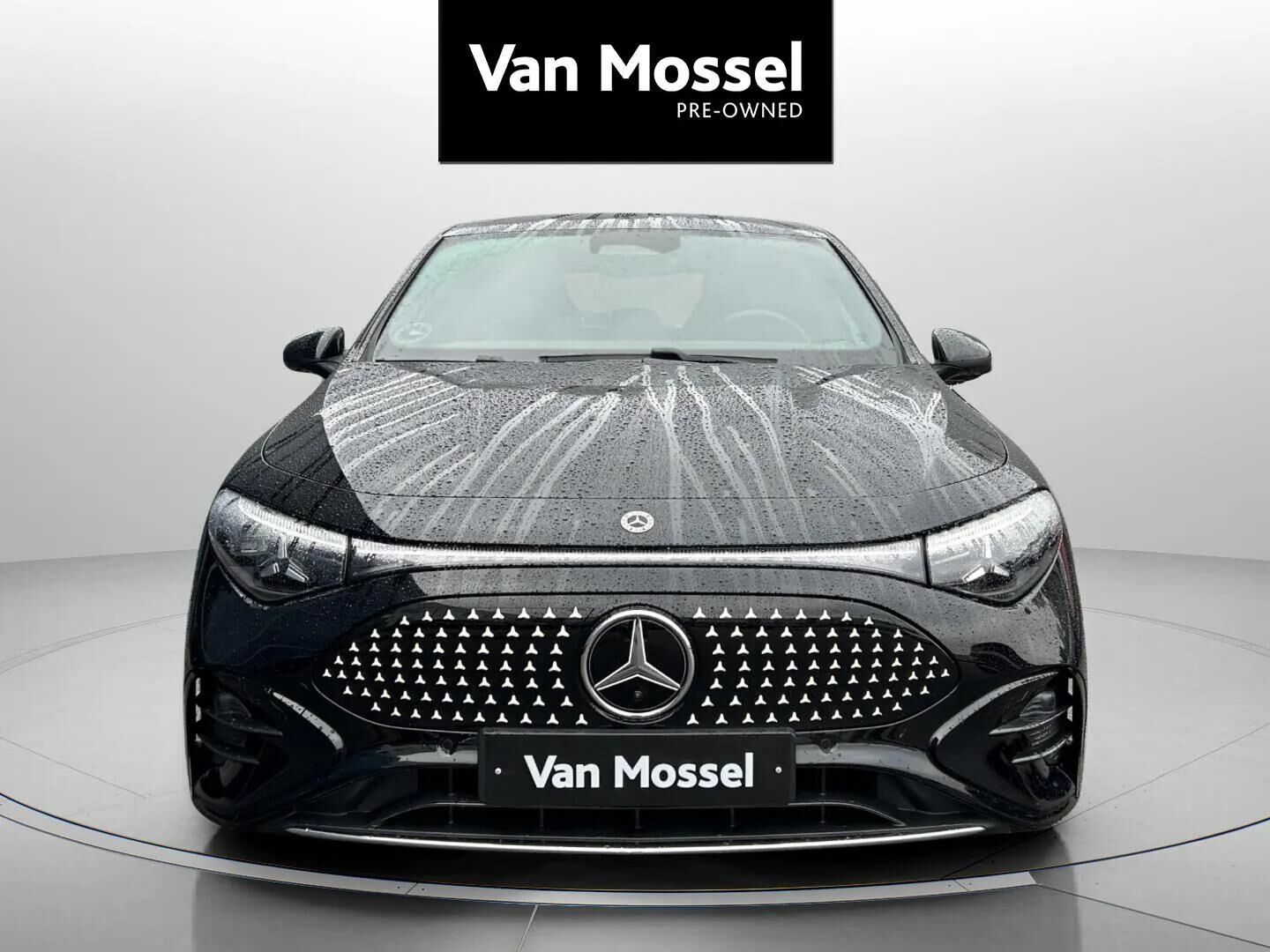 Sort Mercedes CLA250+ fra 2025