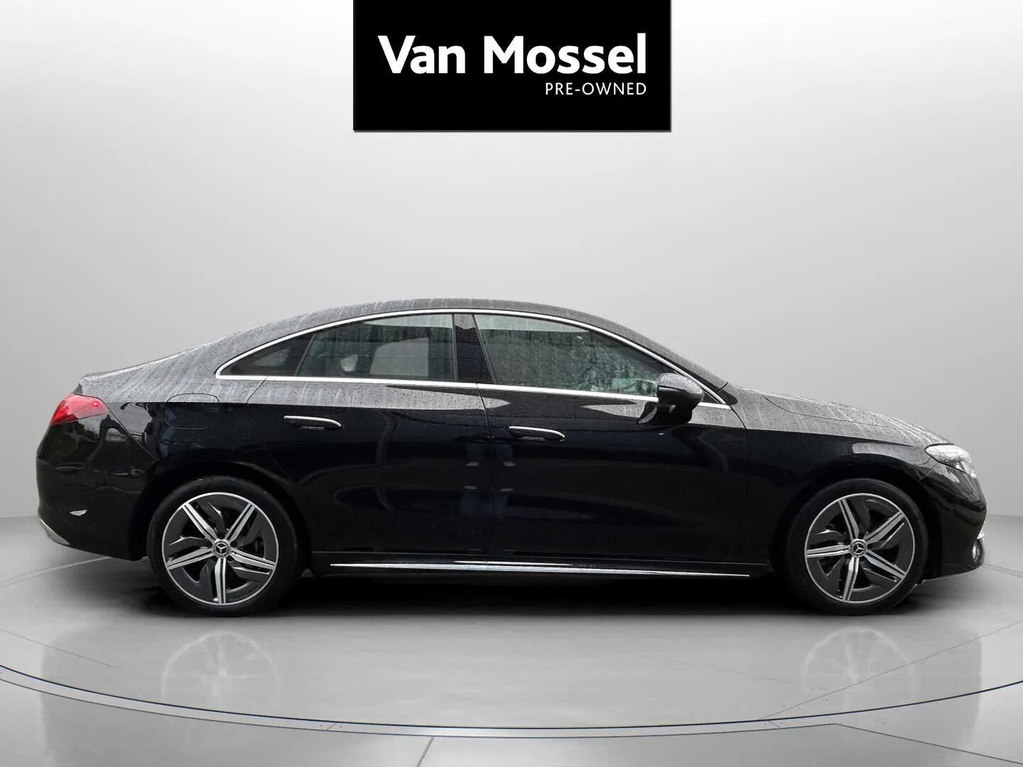 Sort Mercedes CLA250+ fra 2025