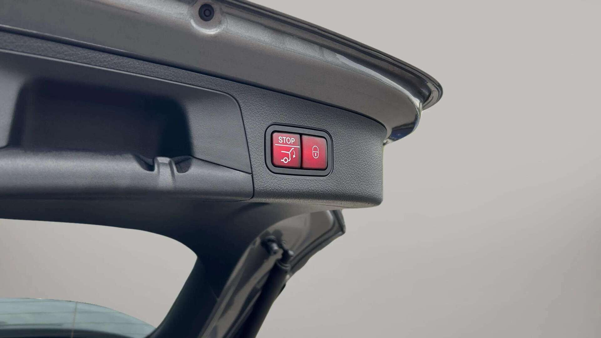 Grå Mercedes EQA250+ fra 2025