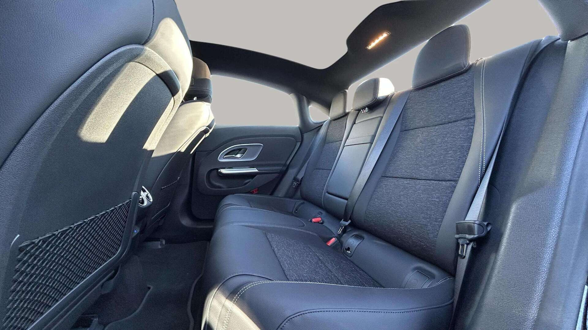Sort Mercedes CLA250+ fra 2026