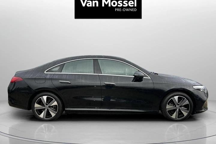 Sort Mercedes CLA250+ fra 2025