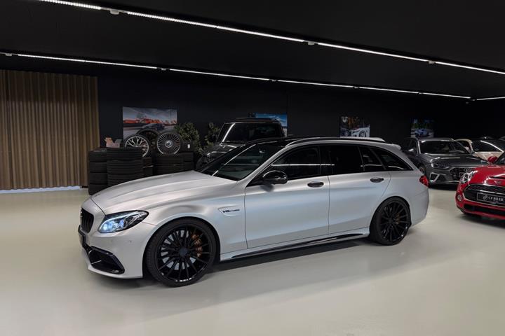 Sort Mercedes C63 fra 2017