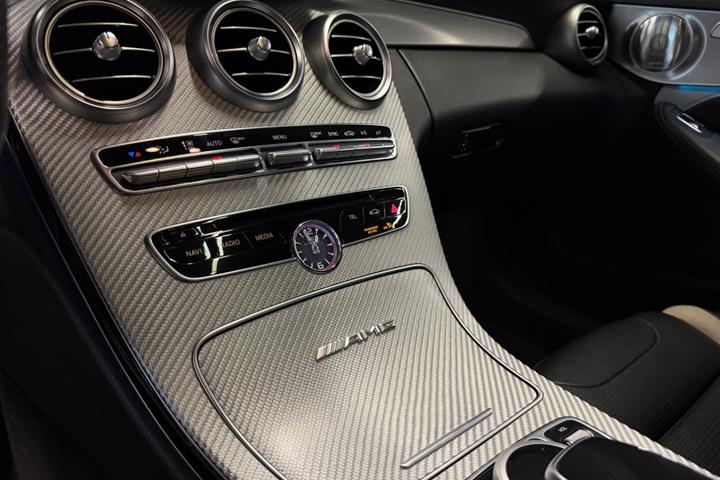 Sort Mercedes C63 fra 2017