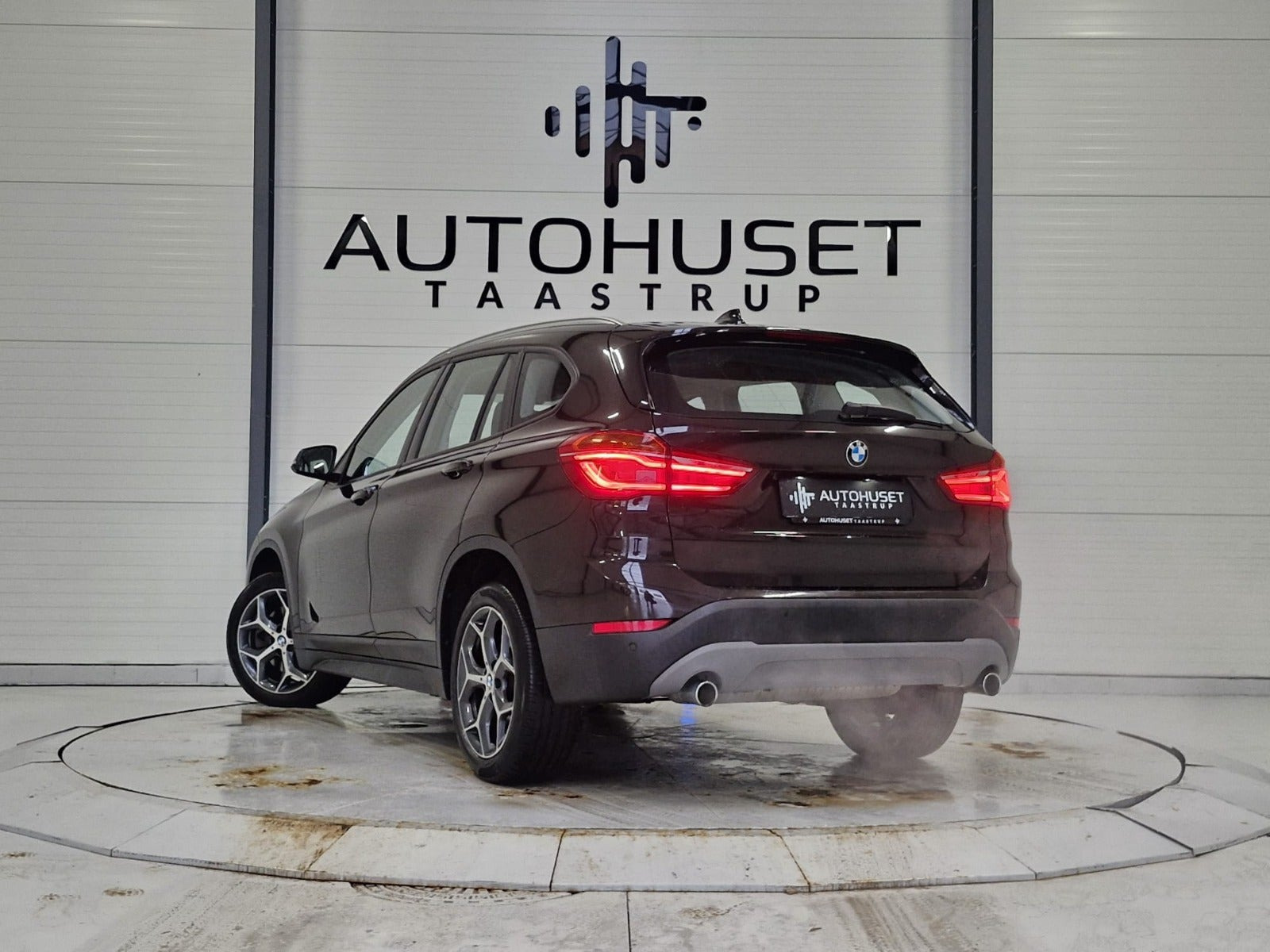 Brun BMW X1 fra 2018
