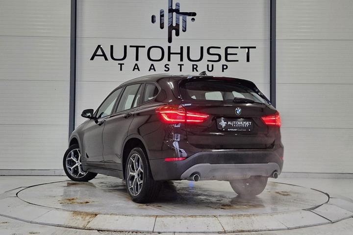 Brun BMW X1 fra 2018