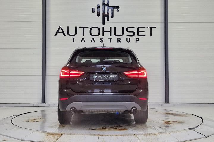 Brun BMW X1 fra 2018