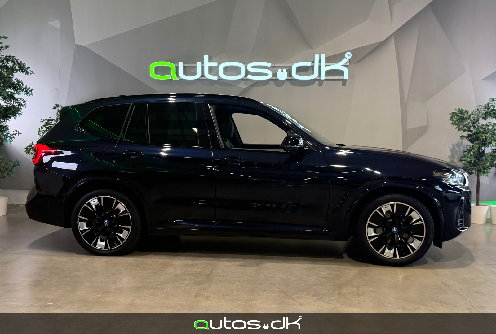 Sort BMW iX3 fra 2022