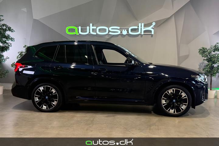 Sort BMW iX3 fra 2022