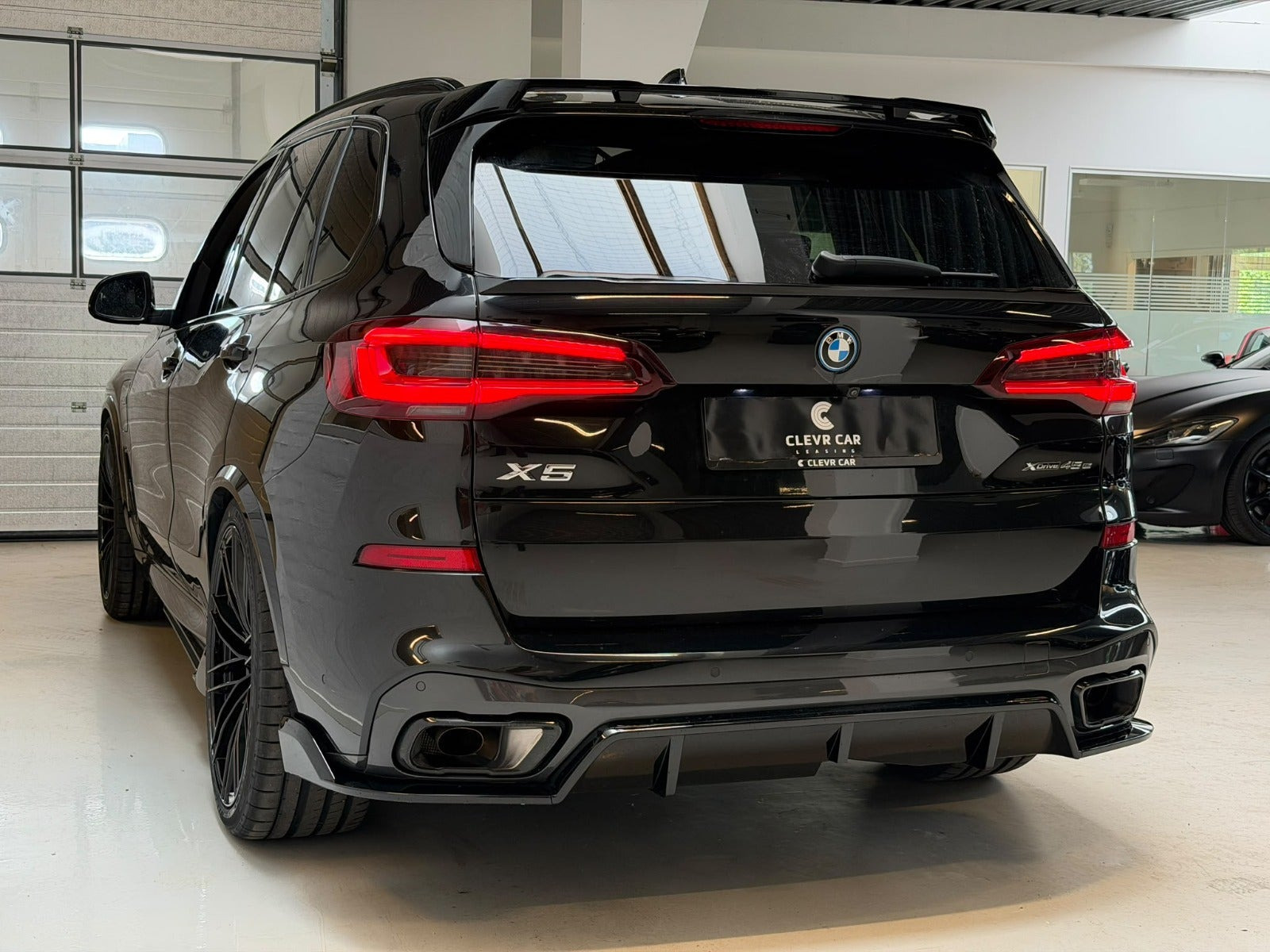 Sort BMW X5 fra 2022