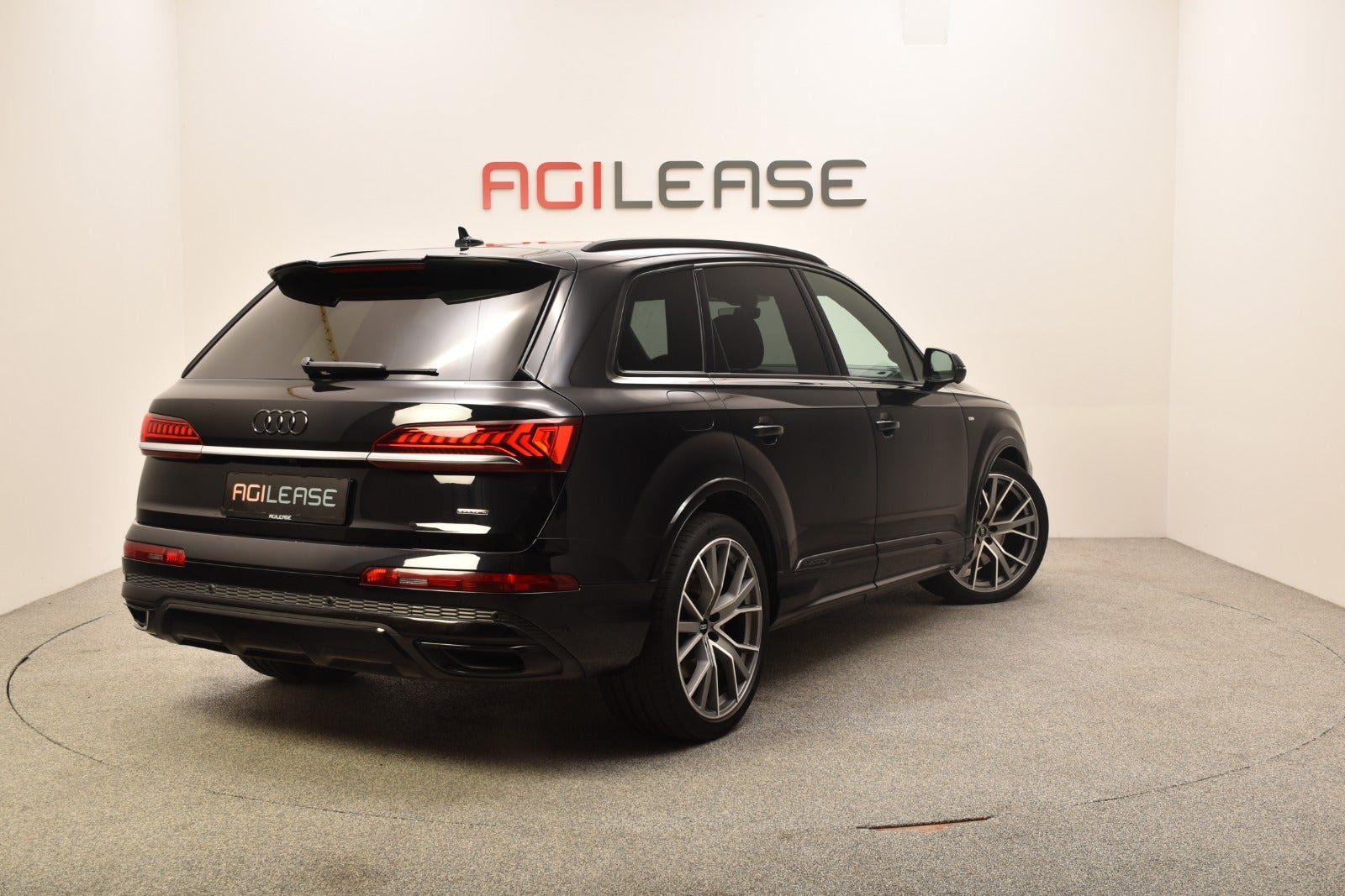 Sort Audi Q7 fra 2021