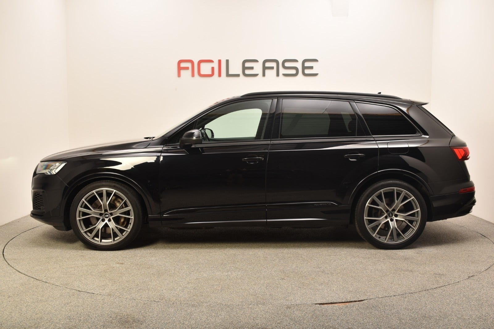 Sort Audi Q7 fra 2021
