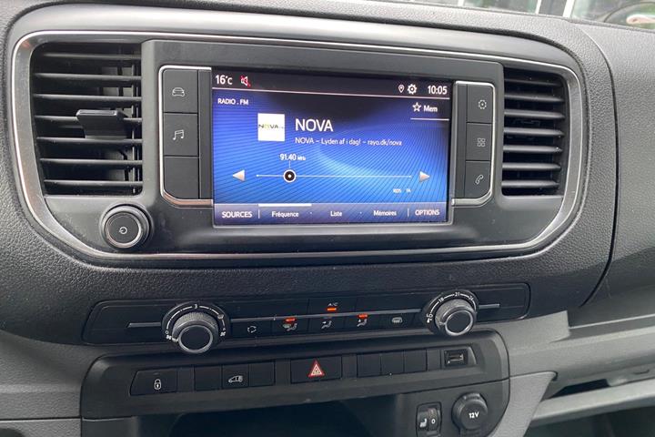 Hvid Toyota ProAce fra 2021