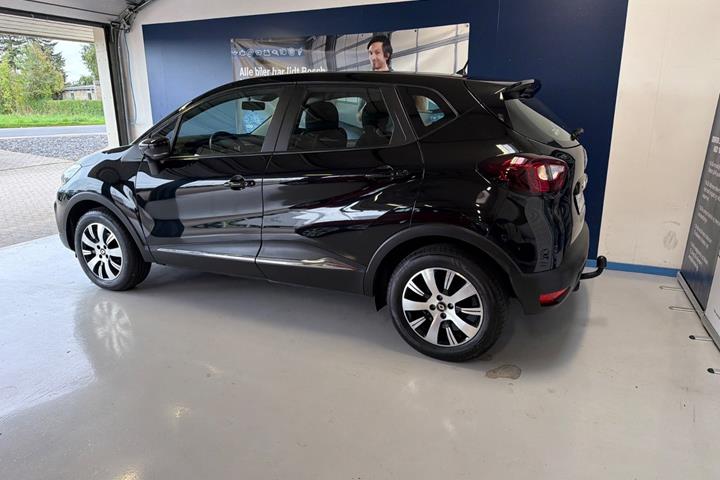 Sort Renault Captur fra 2018