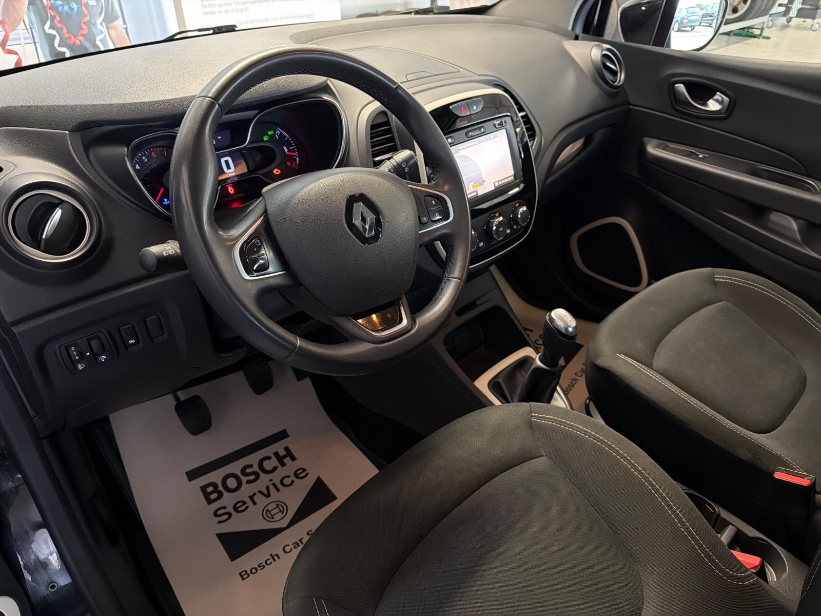 Sort Renault Captur fra 2018
