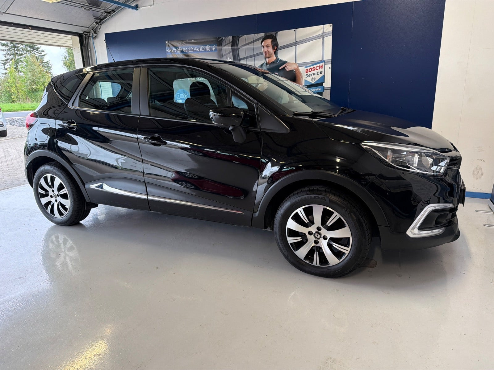 Sort Renault Captur fra 2018